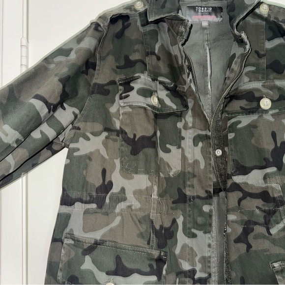 TORRID CAMO UTILITY CARGO JACKET ANORAK PLUS CURVE 00 NWT GREEN ARMY POCKETS - Picture 7 of 12